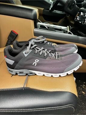 On Cloud Men’s Athletic Running Shoes - Gray/White